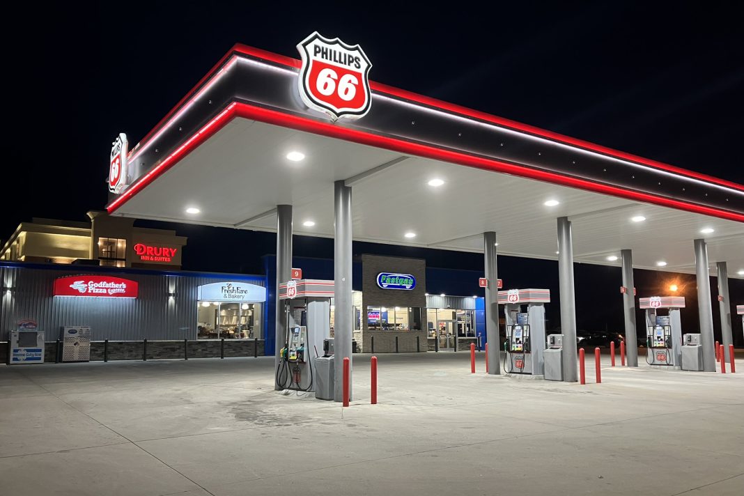 What a Strait of Hormuz Closure Could Mean for the Automotive Industry